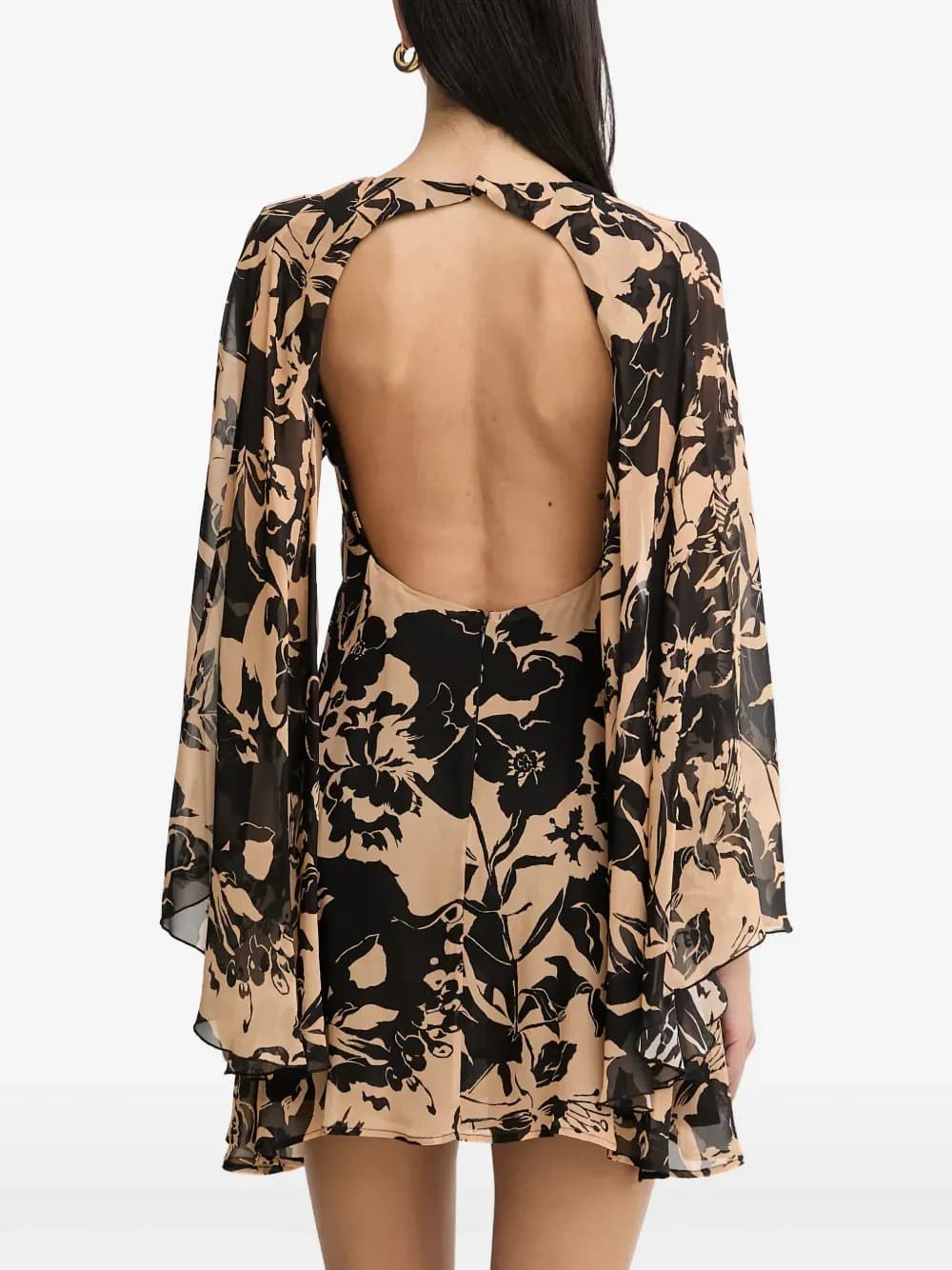Vestido estampa floral e costas abertas 3