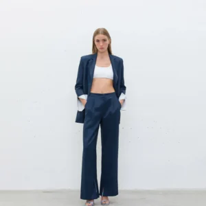 Calças de palácio com aberturas no fundo